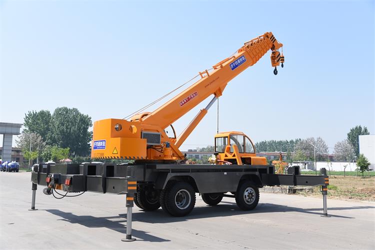 12 ton construction crane