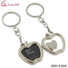 Spitzenverkaufs-Metallapfel-Form-Rahmen Keychain für Förderung-Geschenk (LM1764)