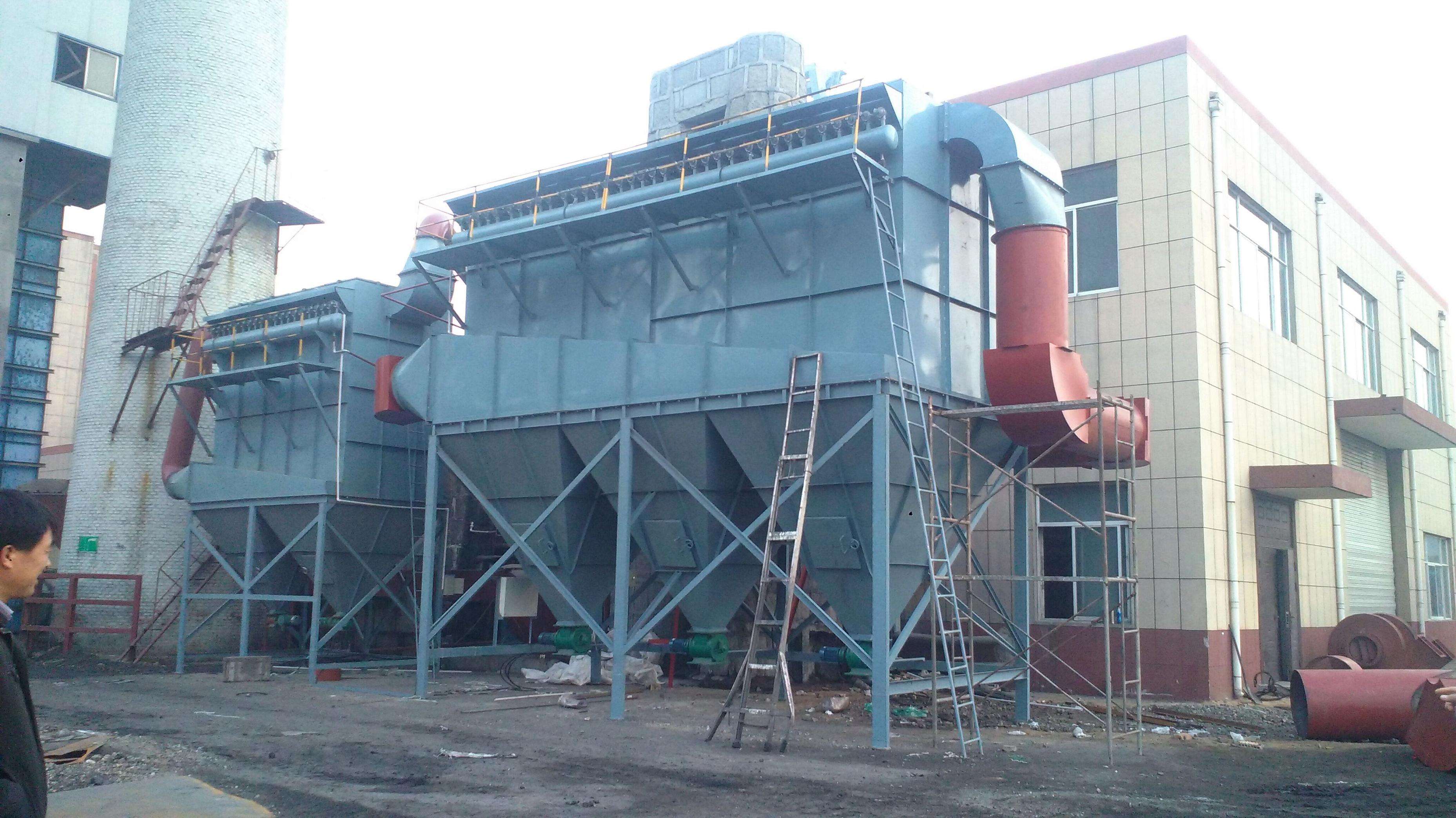 Bag type dust collector in power plant