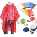 Regalos promocionales poncho de lluvia desechable en bola de plástico