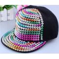 tapa de elegante Diamante colorido snapback barato personalizada remache studed hip-hop gorra visera plana unisex hombres gorra