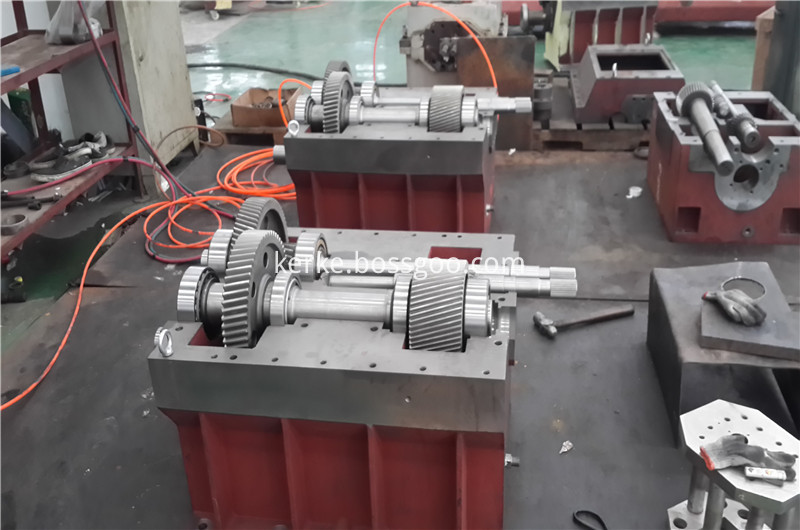 twin screw extruder gearbox