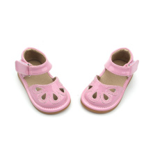 Sweet First Class Rose Hollow Squeaky Chaussures Bébé