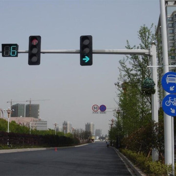 Красный светофорный свет/ красный сигнал трафика/ светодиодный светофор