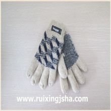 Jacquard knitted wool gloves with isolating lining