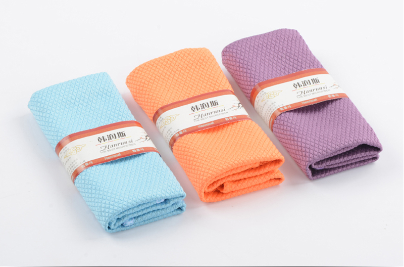 Package of Fish Scale Microfiber Towels