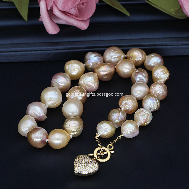 Colorful Pearl Necklace