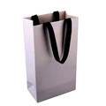 Weiße benutzerdefinierte Einkaufspapiertasche mit Griff