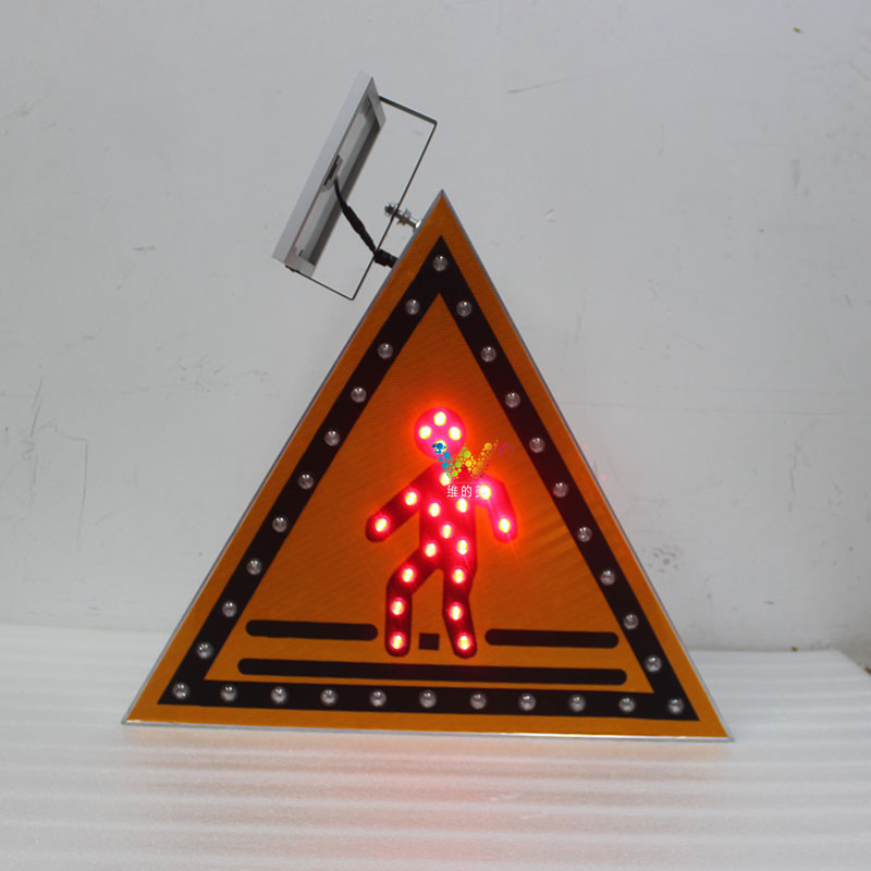 led-triangle-traffic-sign-flashing-5