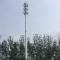 Polo de comunicación de 35 m de forma con antenas