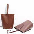 Simple and retro style portable bucket bag