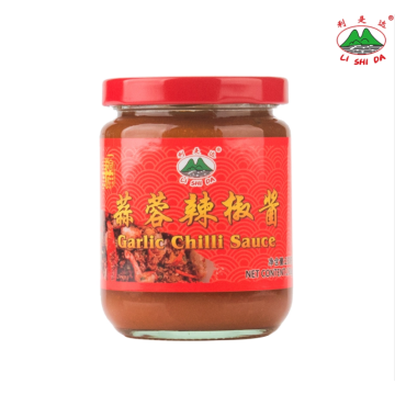 Village natural garlic chili sauce