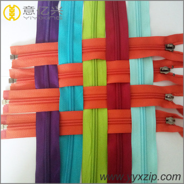 Accessoires de vêtements colorés n ° 5 Zipper en nylon