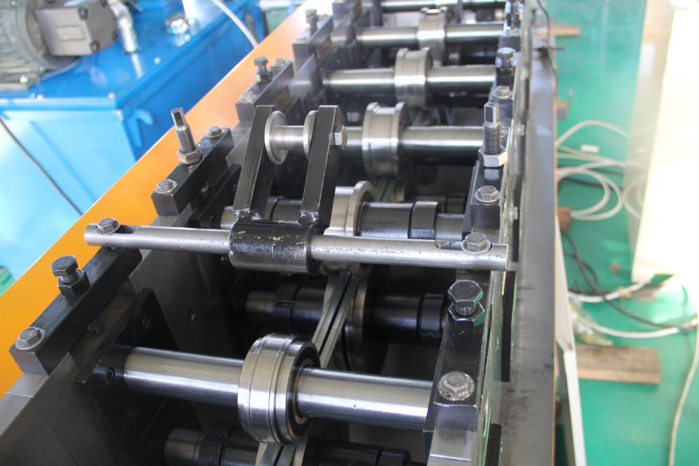 Automatic Steel T Bar Roll Forming Machine, Main T and Cross T For Veiling With Gypsum Board