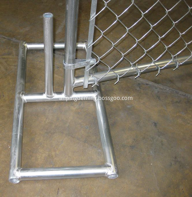 Temporary fence metal feet