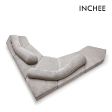 Canapé d&#39;angle de section gris confortable
