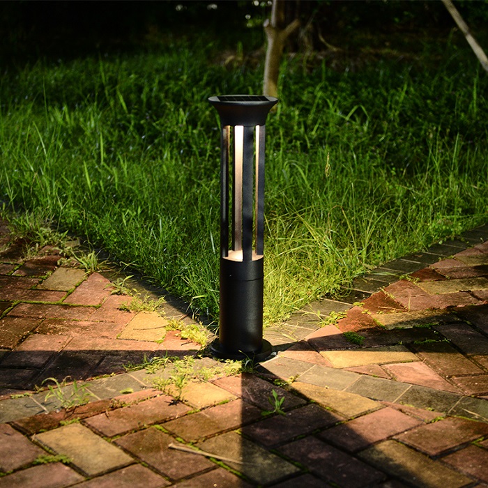 solar outdoor light black