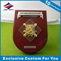 3D Gold Lion Metall Holz Trophy Custom Logo Prägung Holz Plaque