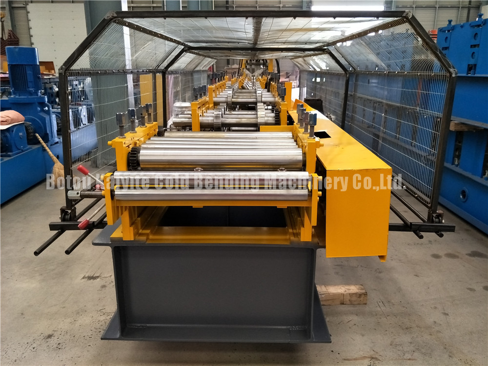 Z Purlin Roll Forming Machiney