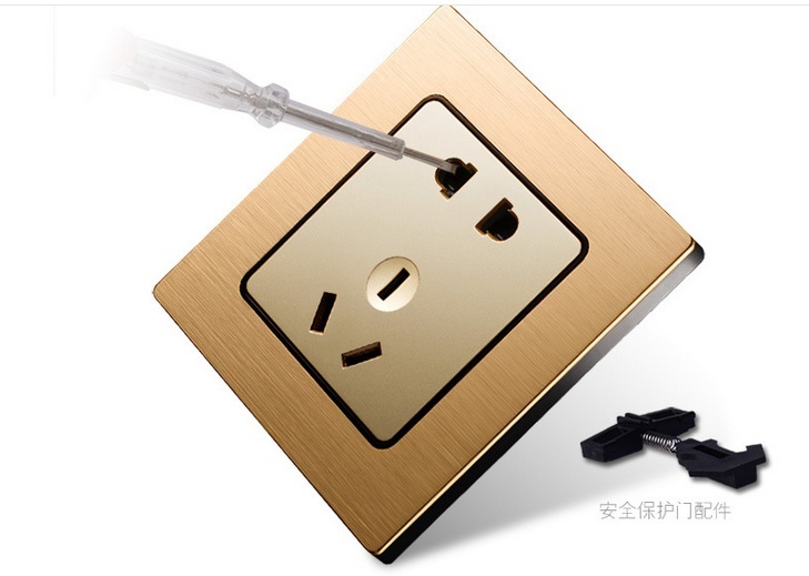 5 Outlet Socket