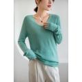 V-neck custom yarn top Casual cashmere sweater