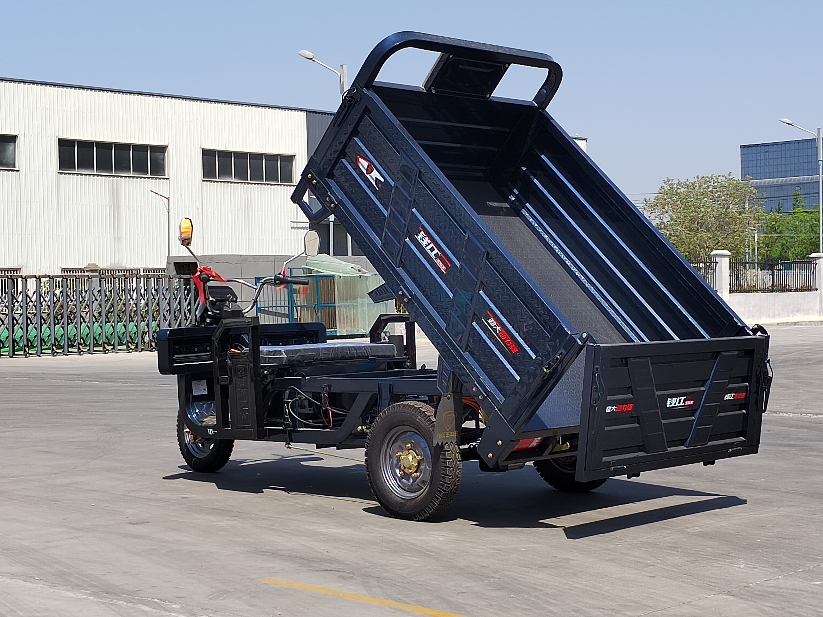 King Kong dump electric vehicle King Kong dump electric vehicle