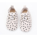 Special Black Dots Oxford Wildleder Babyschuhe