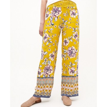 Flor 100% viscose estampada com calça feminina bordada