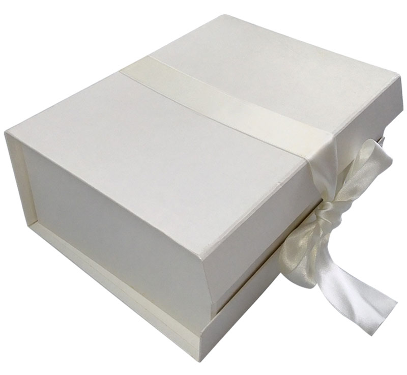 White Christmas Scarf Gift Box