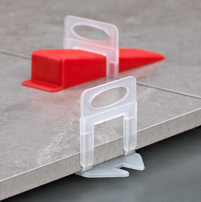 Common red wedges for tiling Common red wedges for tiling
