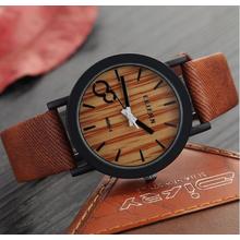 Yxl-461 Wholesale 2016 New Trend Fashion Vintage Watch Quartz Leather Strap Ladies Wrist Watch