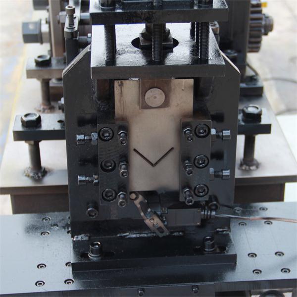 ceiling angle stud and track machine