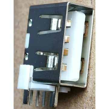 Conector USB