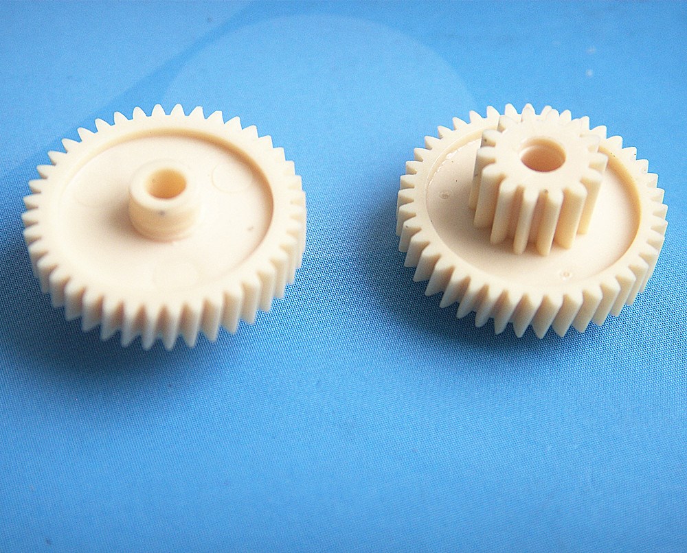 plastic gear worm