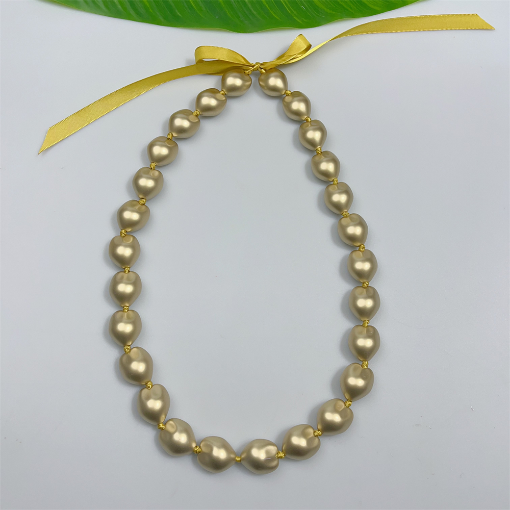 kukui nut lei KN-jn061_0003 kukui nut lei KN-jn061_0003