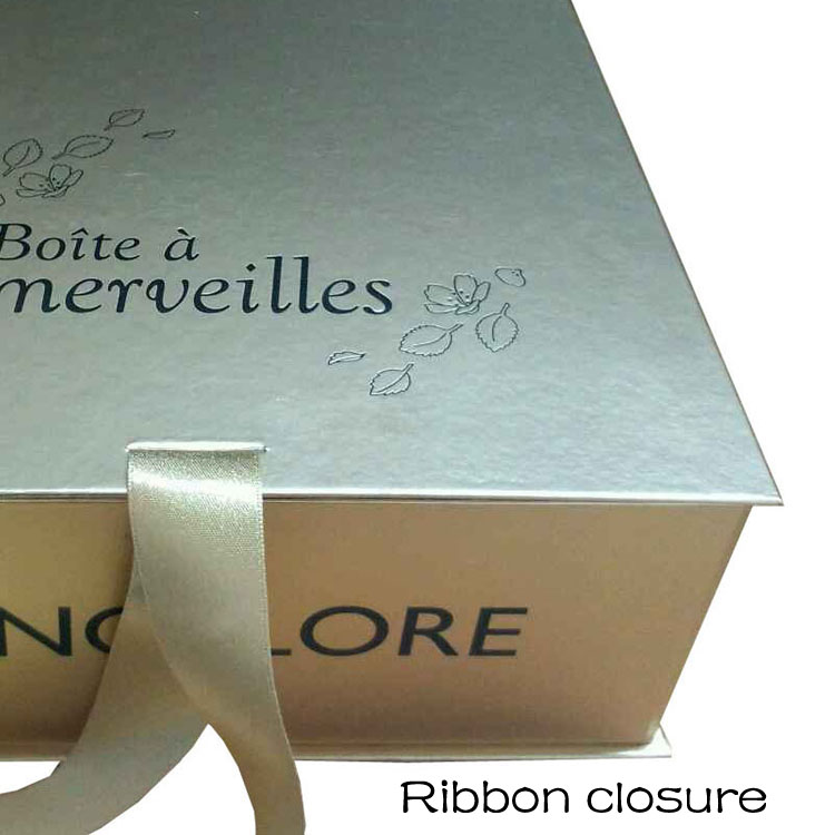 Ribbon Closure Gift Box