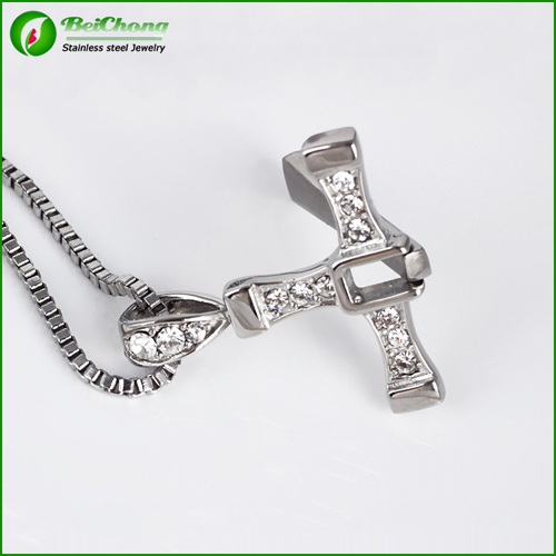 Cross pendant