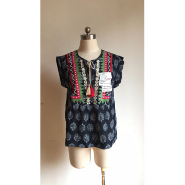 Women Embroidered Tops Blouses