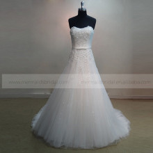 Exquisite Sweetheart A-line Shiny Sequin Fleurs et perles Robe de mariée Chapel Train