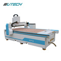 Cnc-Router mit automatischem Werkzeugwechsler