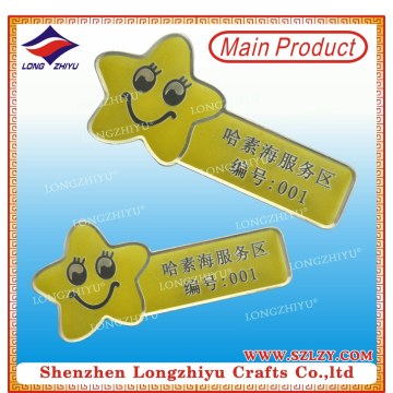 Металлическая печать Имя Значок Золотой значок безопасности Pin Значки