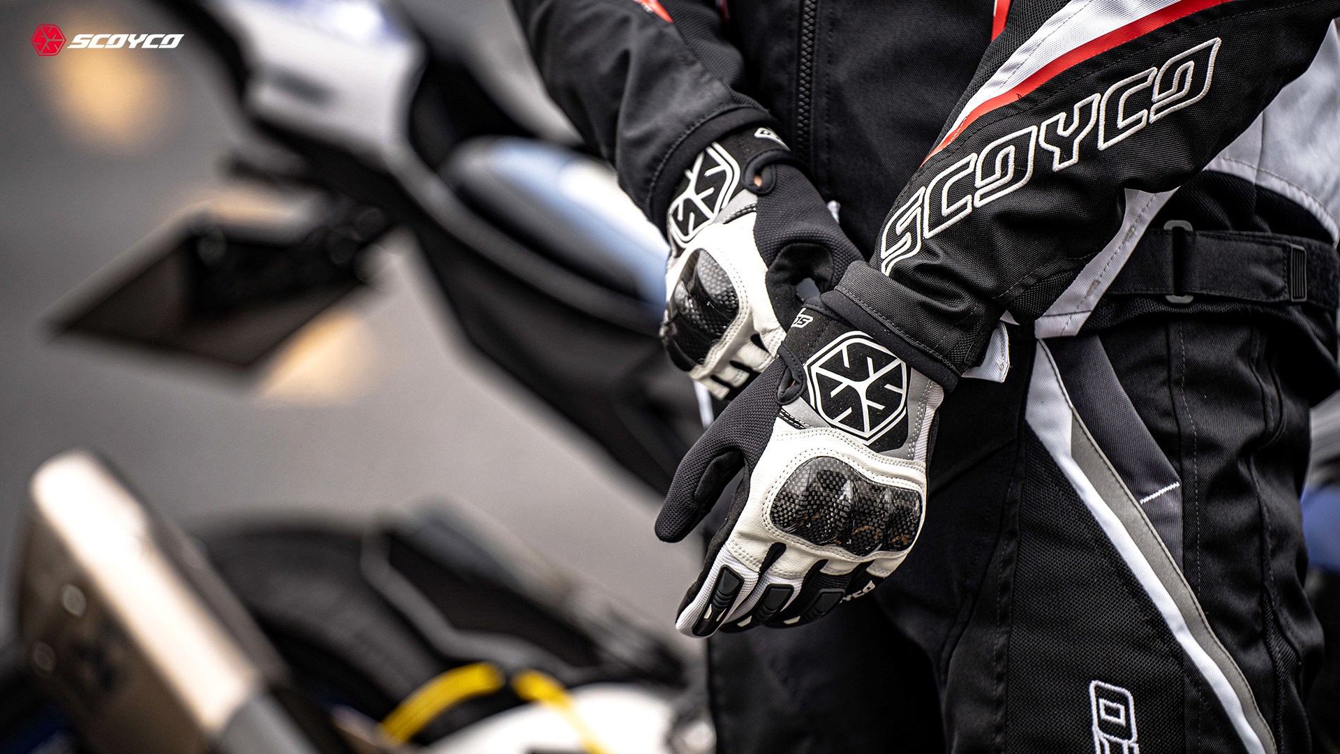 touchscreen anti-slip motorcycle gloves touchscreen anti-slip motorcycle gloves