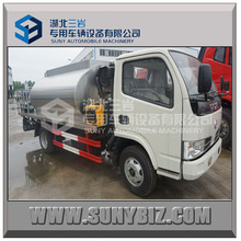 Distributeur d&#39;asphalte Dongfeng 4000L Camion à pulvérisation de bitume (modèle intelligent)