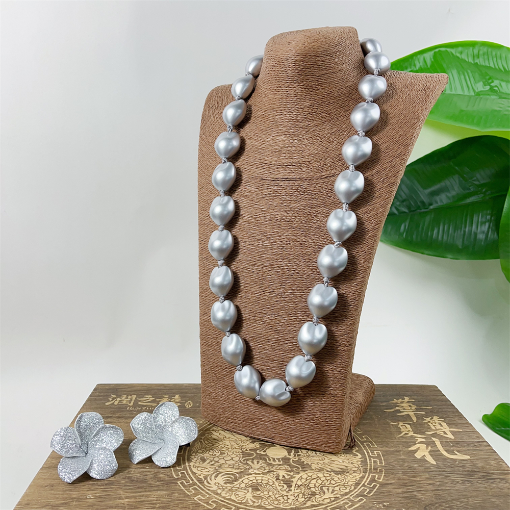 kukui nut lei KN-jn061_0020 kukui nut lei KN-jn061_0020