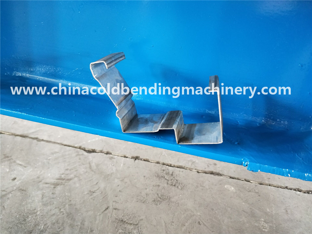 Metal And Steel Frame Roll Forming Machine For Door