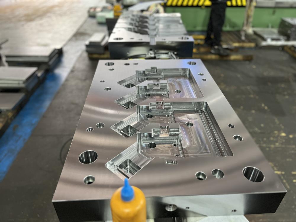 Jis Standard Plastic Mold Base 4 Jis Standard Plastic Mold Base 4