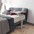 Mesa de cama ajustable en altura