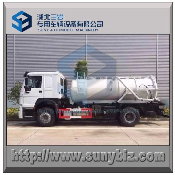 8000 L HOWO 4X2 Sewage Suction Tanker Vacuum Tank Truck