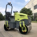 Finisseur routier en béton bitumineux Storike / rouleau compresseur