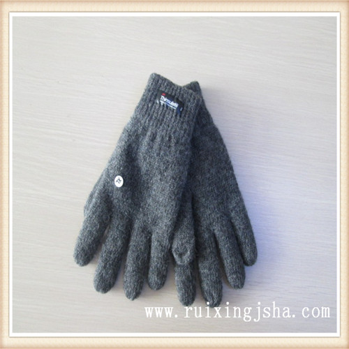 man plain color knitted wool gloves 